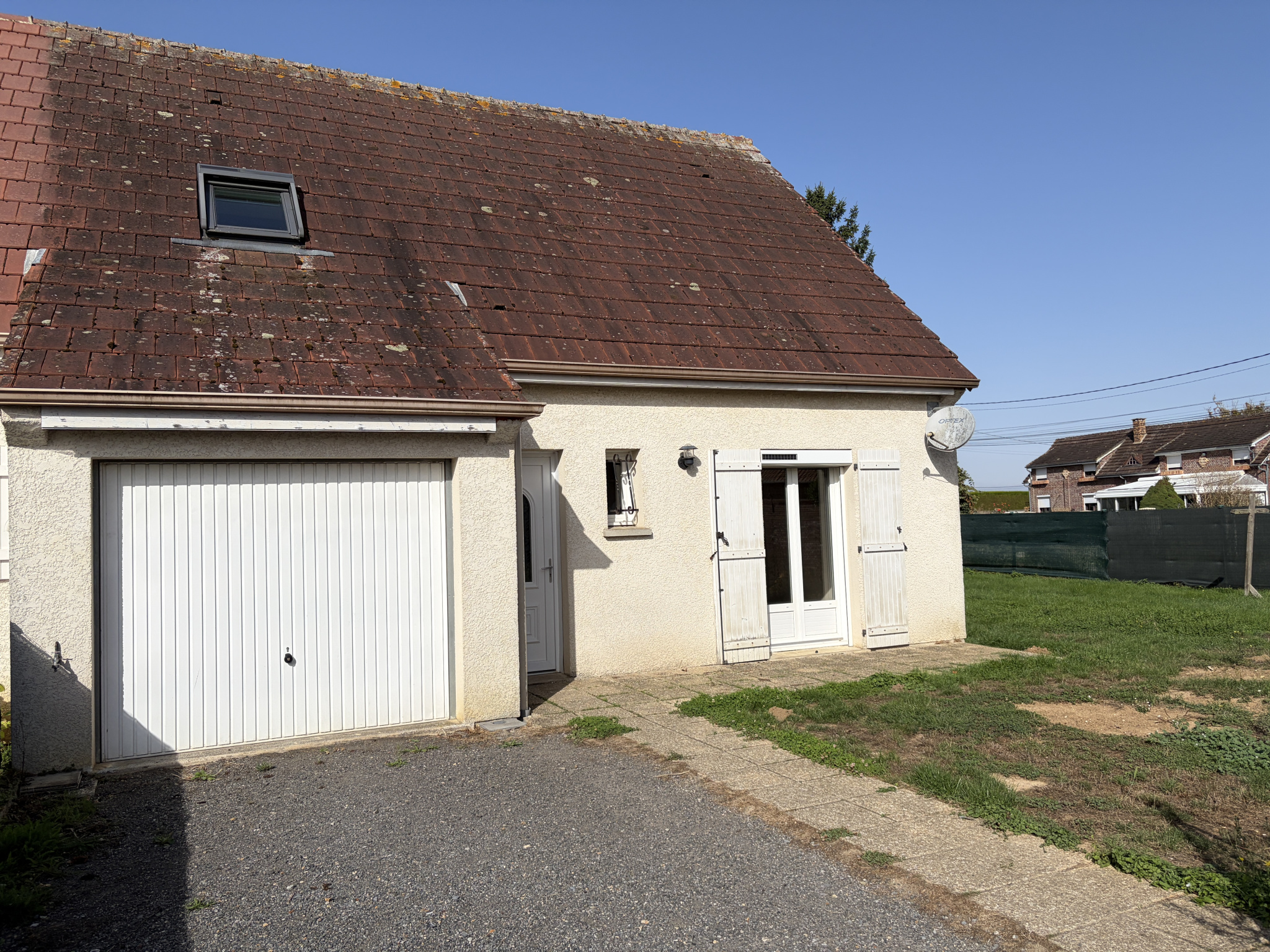 Maison 3 chambres   Terrain clos de 600 m2   Garage   À 15 min de Beauvais