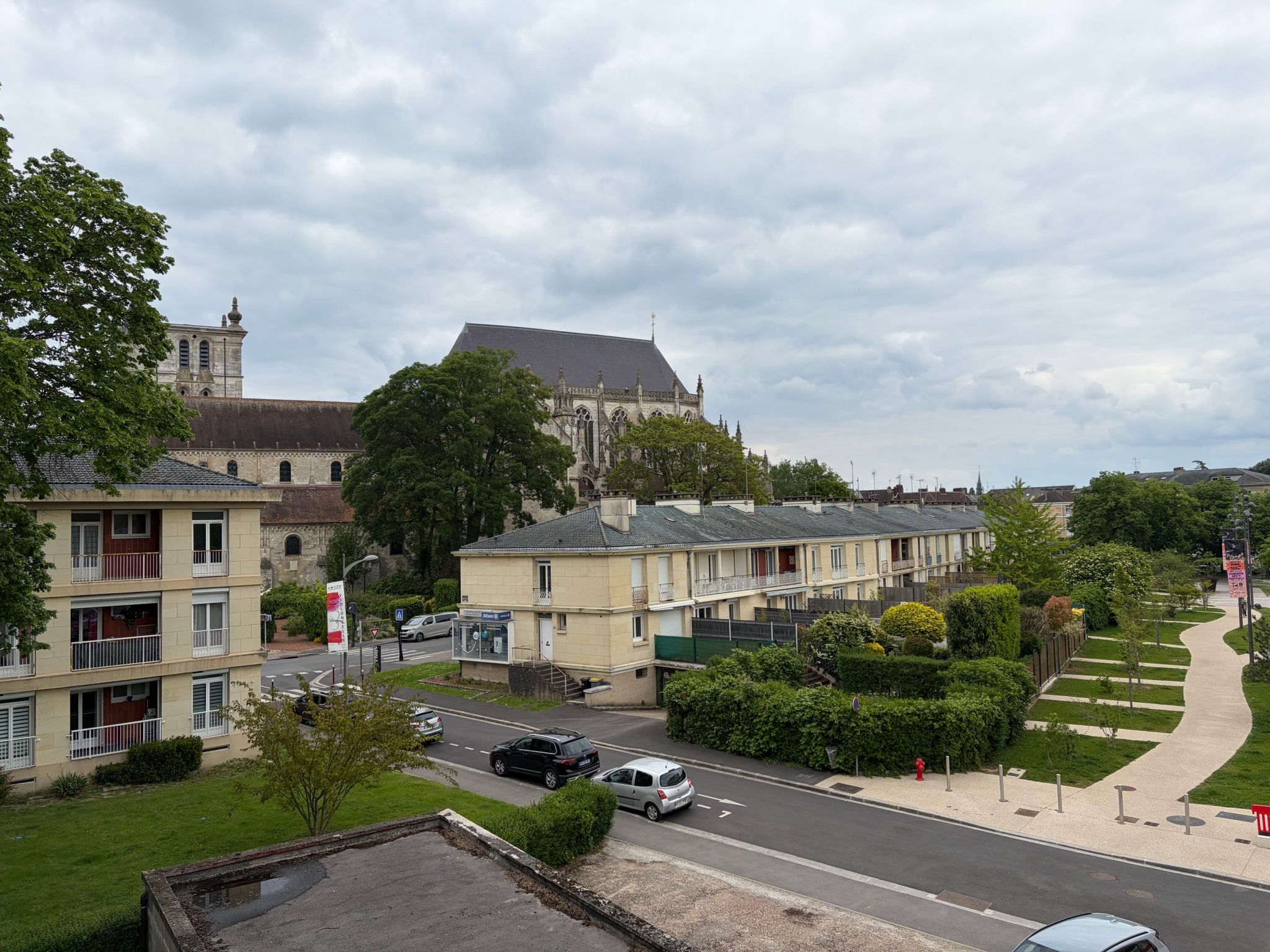 Appartement F3 - 72 m2 - Centre-ville Beauvais - Dernier étage