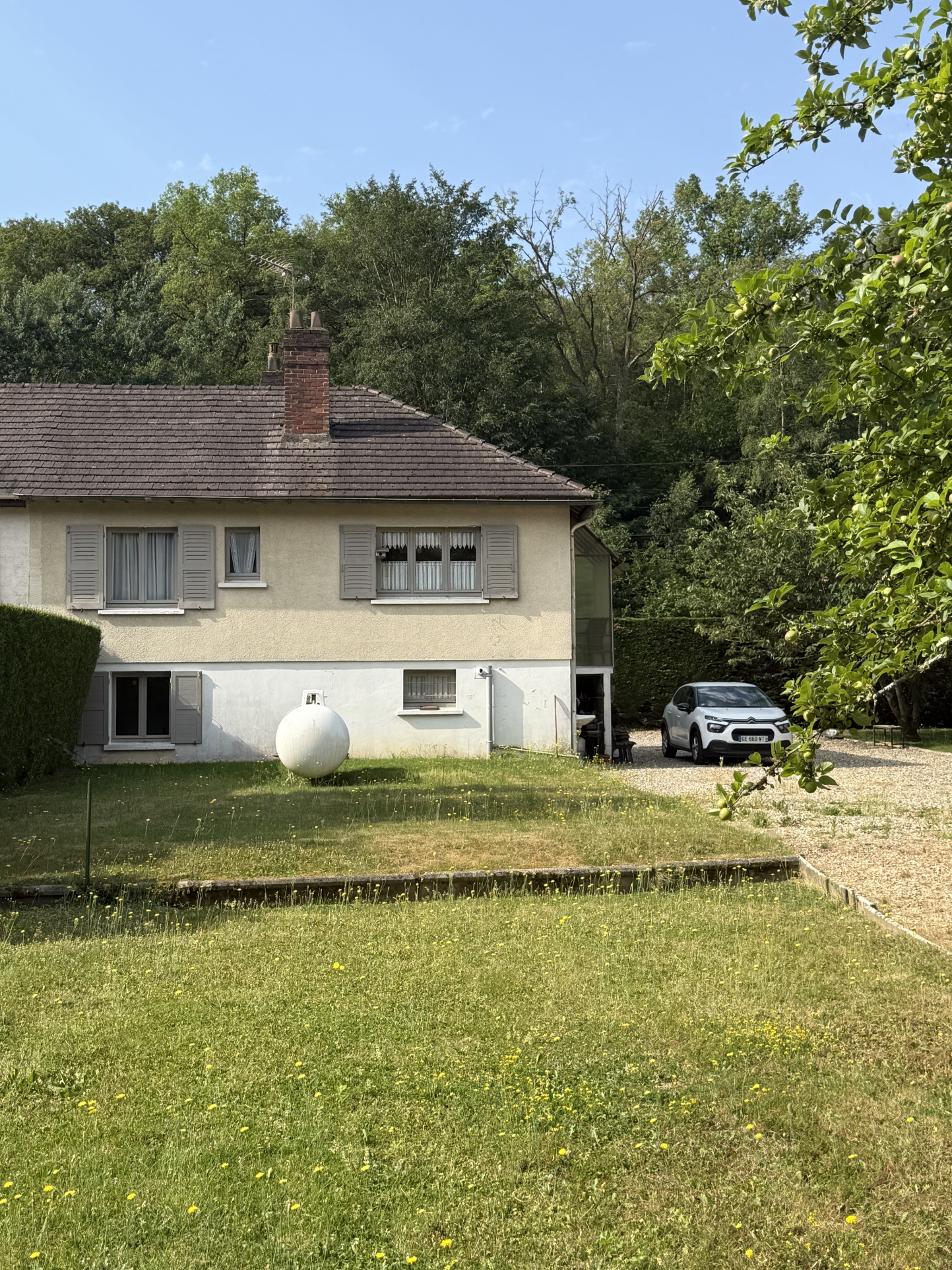 MAISON SUR SOUS-SOL TOTAL AVEC GRAND TERRAIN PAYSAGE